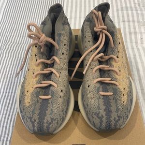 Yeezy never worn brand new